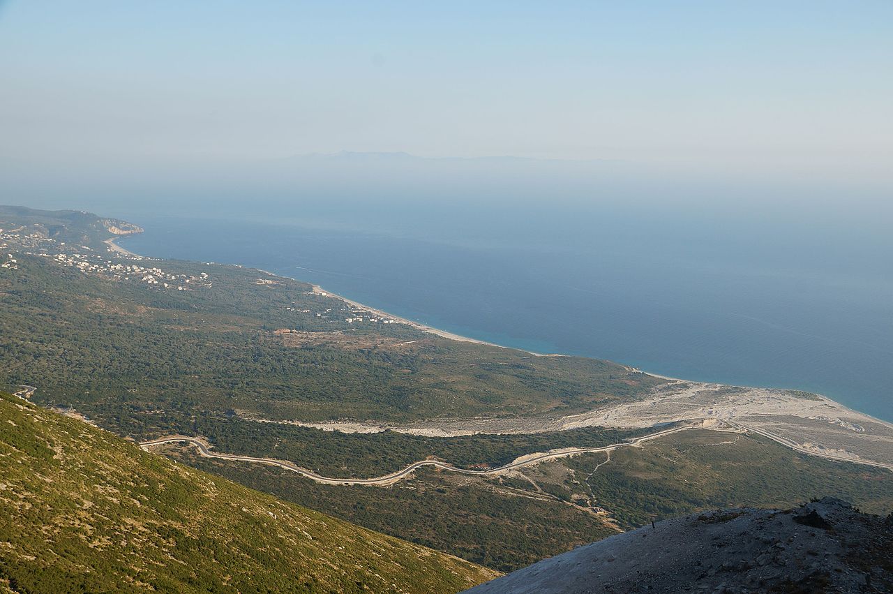 Playa de Drymades en Dhermi