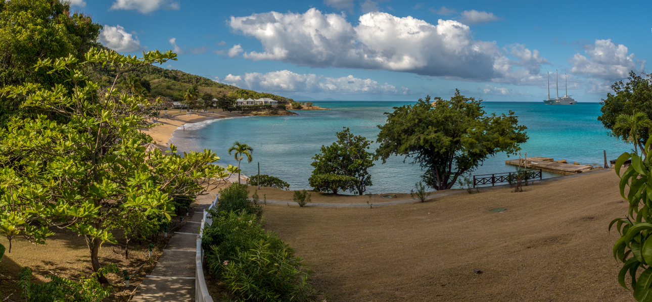 Playa Hawksbill en Saint Mary